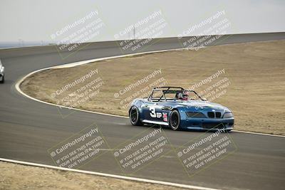 media/Jan-26-2025-CalClub SCCA (Sun) [[cfcea7df88]]/Group 5/Race/